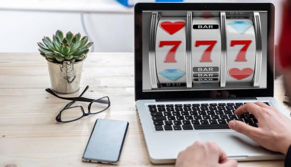 What Makes online casinos Singapore Stand Out Today For a more convenient experience