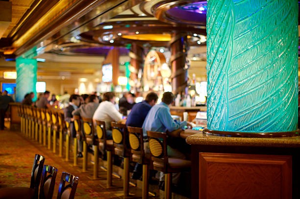 What Makes an Online Casino Singapore Site Popular